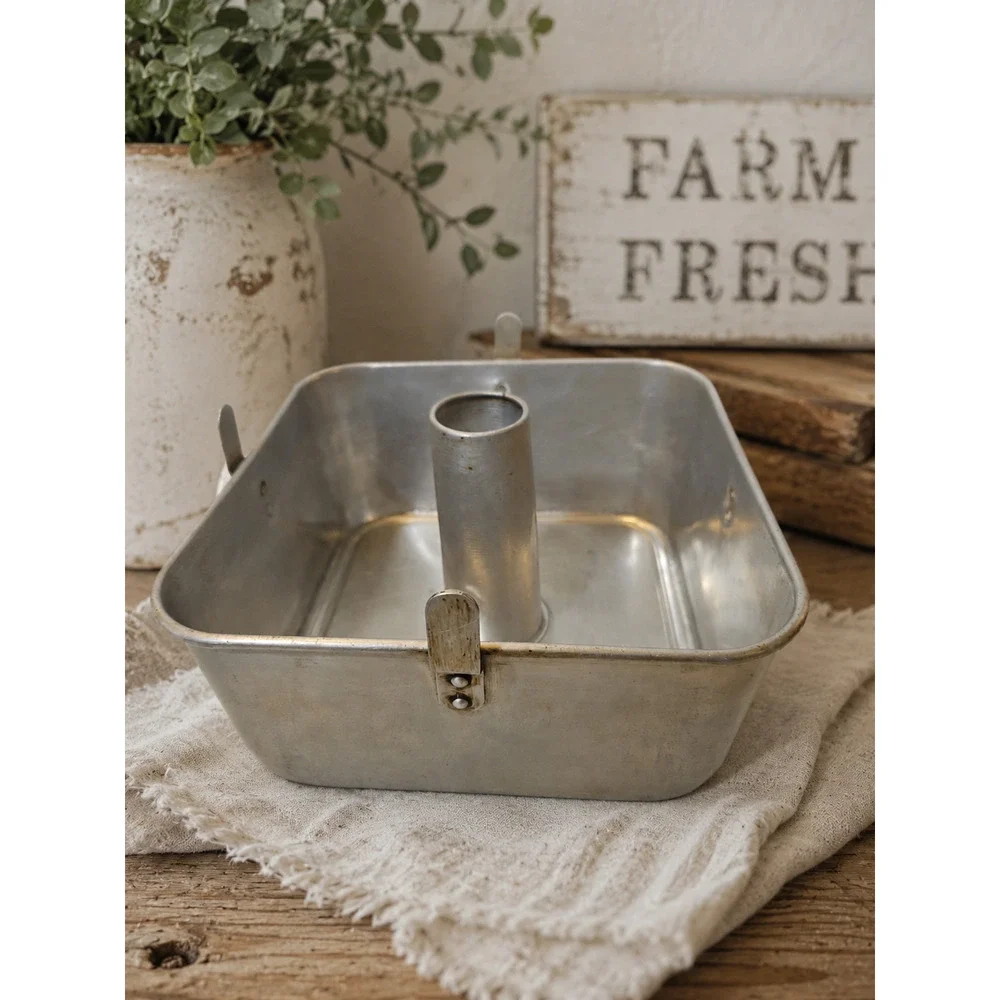 Vintage Square Aluminum Tube Cake Pan with Removable Bottom 9x9x4